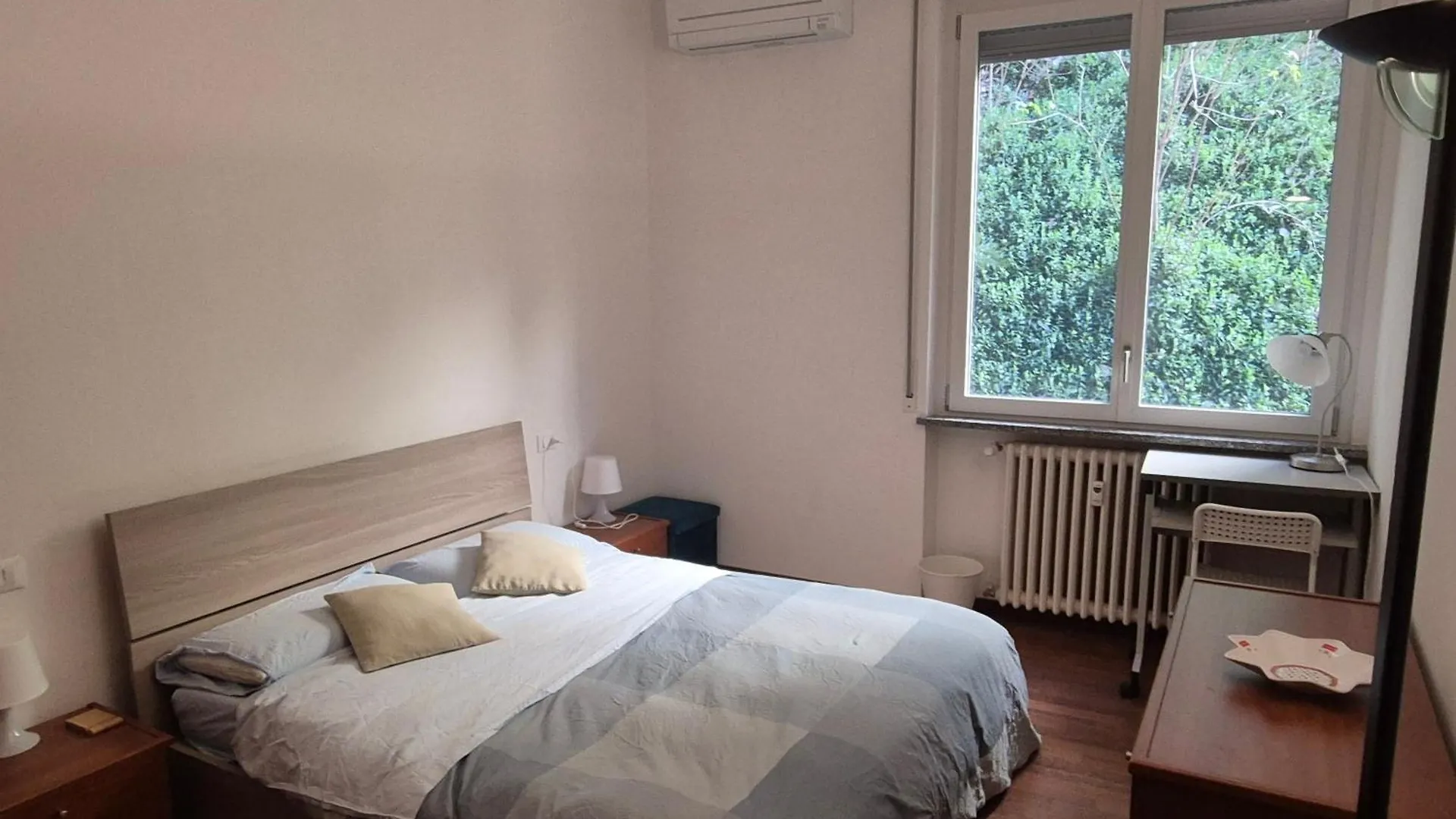 Como City Apartments 0*,